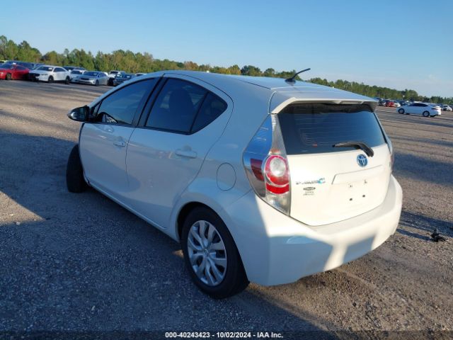 JTDKDTB35E1560314 Toyota Prius C Two