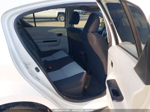 JTDKDTB35E1560314 Toyota Prius C Two