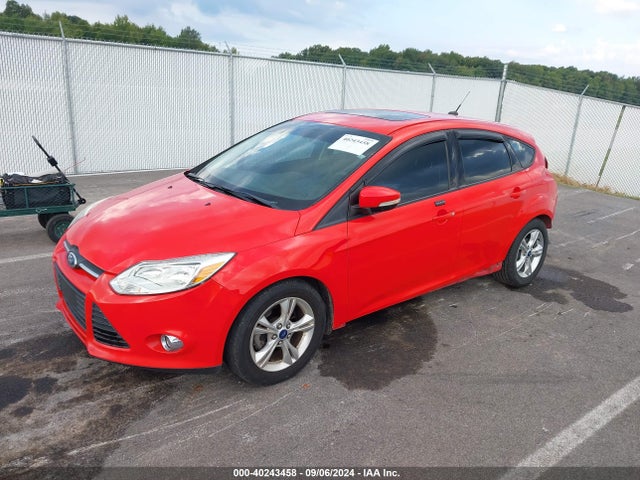 Ford FOCUS SE 2014 1FADP3K23EL206275 Image 2