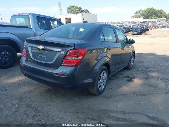 Chevrolet Sonic Ls Auto 2017 1G1JB5SH8H4163300 Image 4