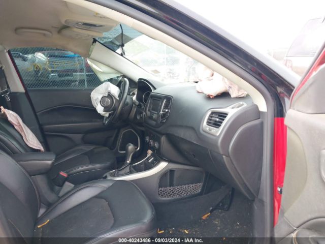 3C4NJCBBXJT169708 Jeep Compass Latitude Fwd