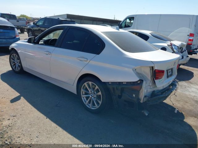 WBA8E1G51HNU14010 BMW 320i
