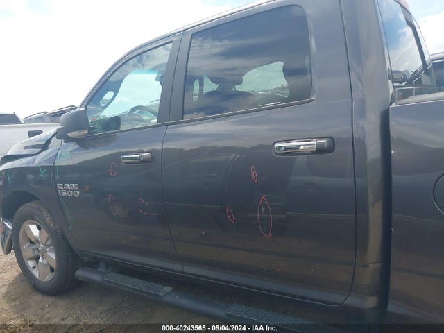 3C6RR7LG5JG251289 RAM 1500 Big Horn  4x4 5'7 Box