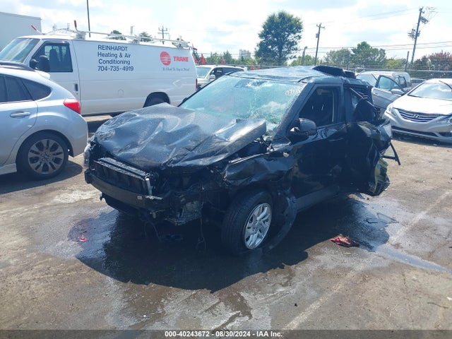 Hyundai Venue Se 2022 KMHRB8A37NU177729 Image 2