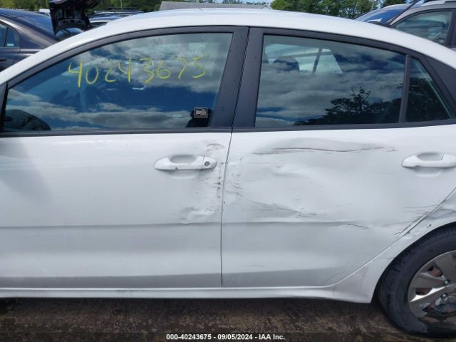 3KPA24ABXJE094838 KIA RIO S