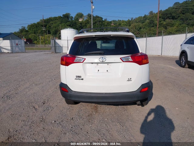 Toyota RAV4 LE 2014 JTMBFREV8ED084486 Image 16