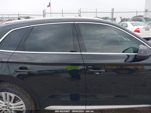 WA1BNAFY0J2218095 Audi Q5 2.0t Premium/2.0t Tech Premium