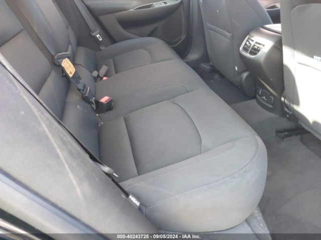 1G1ZF5SX0GF200471 Chevrolet MALIBU 2LT