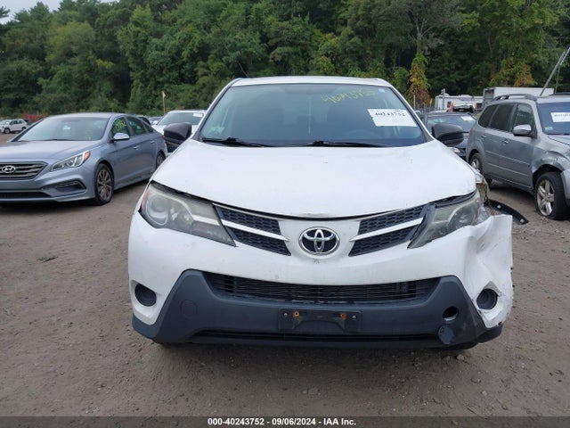 Toyota RAV4 LE 2015 2T3BFREV1FW331769 Image 12
