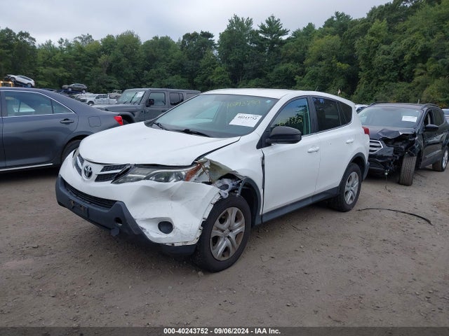 Toyota RAV4 LE 2015 2T3BFREV1FW331769 Image 2