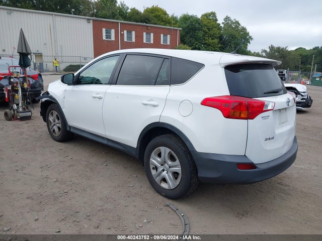 Toyota RAV4 LE 2015 2T3BFREV1FW331769 Image 3