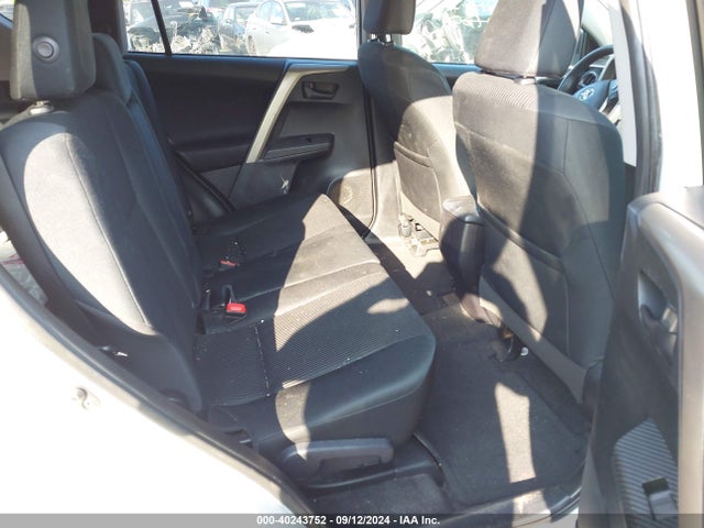 Toyota RAV4 LE 2015 2T3BFREV1FW331769 Image 8