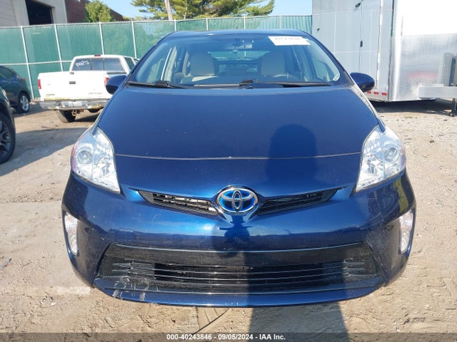 Toyota Prius Two 2015 JTDKN3DU4F1912013 Image 12