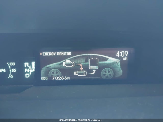 Toyota Prius Two 2015 JTDKN3DU4F1912013 Image 15
