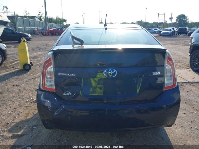 Toyota Prius Two 2015 JTDKN3DU4F1912013 Image 16