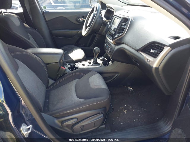 1C4PJMAB0GW166416 Jeep Cherokee Sport
