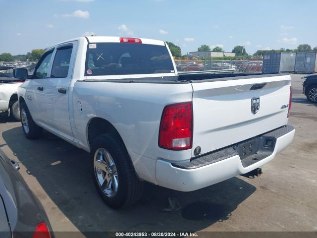 1C6RR7KG4HS717816 RAM 1500 Express  4x4 5'7 Box