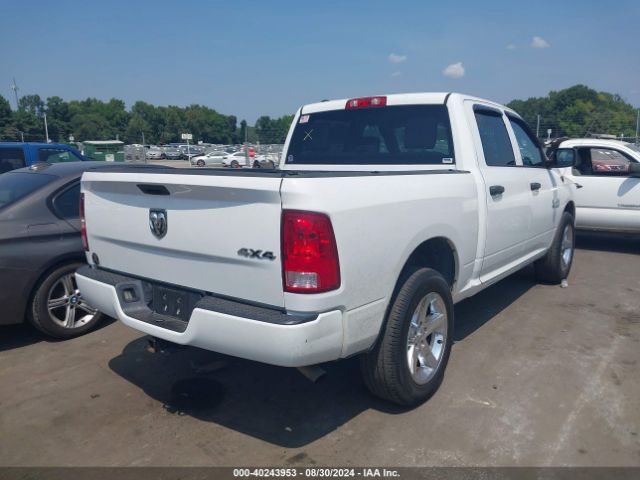 1C6RR7KG4HS717816 RAM 1500 Express  4x4 5'7 Box
