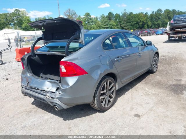 YV126MFL0H2422294 Volvo S60 T5 Dynamic