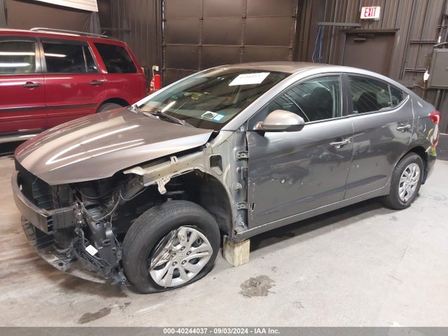 5NPD74LF9JH380559 Hyundai ELANTRA SE