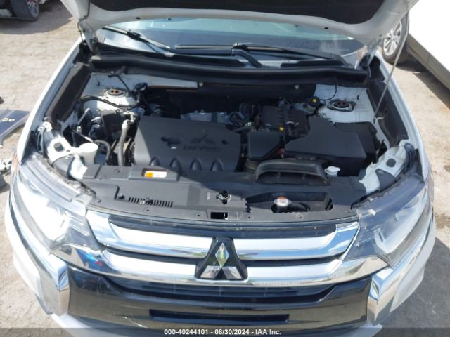 JA4AD3A35JZ036082 Mitsubishi Outlander Se