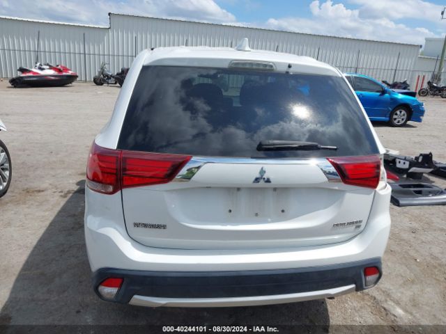 JA4AD3A35JZ036082 Mitsubishi Outlander Se