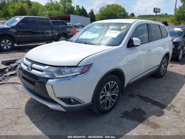 JA4AD3A35JZ036082 Mitsubishi Outlander Se