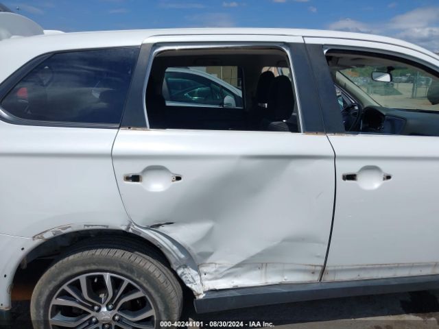 JA4AD3A35JZ036082 Mitsubishi Outlander Se