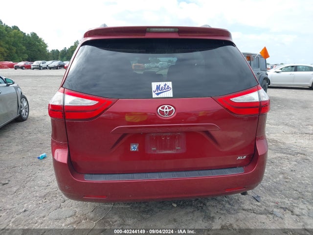 Toyota Sienna Xle 8 Passenger 2015 5TDYK3DCXFS620380 Image 16