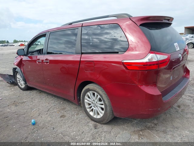 Toyota Sienna Xle 8 Passenger 2015 5TDYK3DCXFS620380 Image 3
