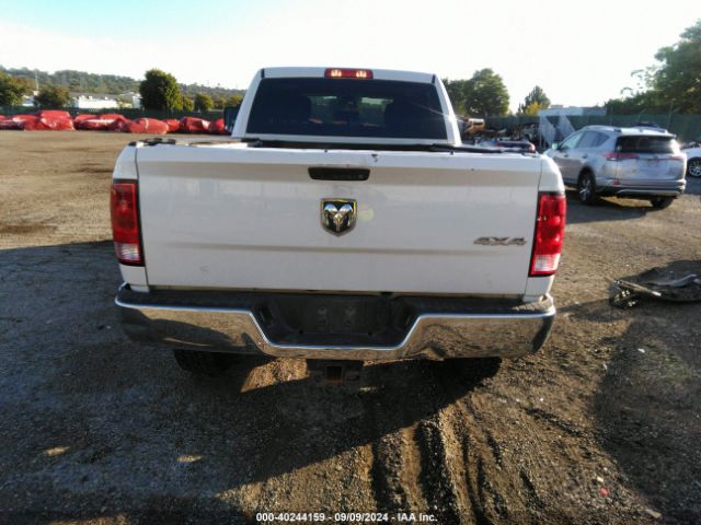 3C6UR5CL4JG192974 RAM 2500 Tradesman  4x4 6'4 Box