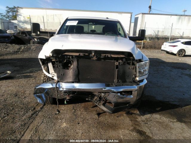 3C6UR5CL4JG192974 RAM 2500 Tradesman  4x4 6'4 Box
