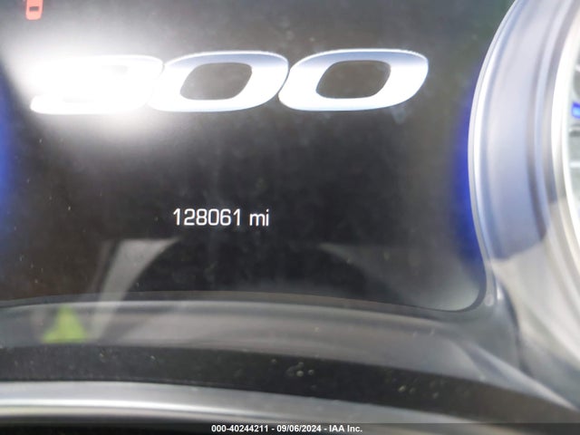 Chrysler 300 Anniversary Edition 2016 2C3CCAAG9GH220012 Image 7