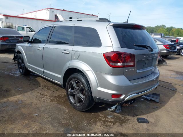 3C4PDCGBXKT869027 Dodge Journey Crossroad