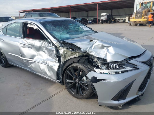 58AJZ1B18PU160317 Lexus Es 350 F Sport Handling