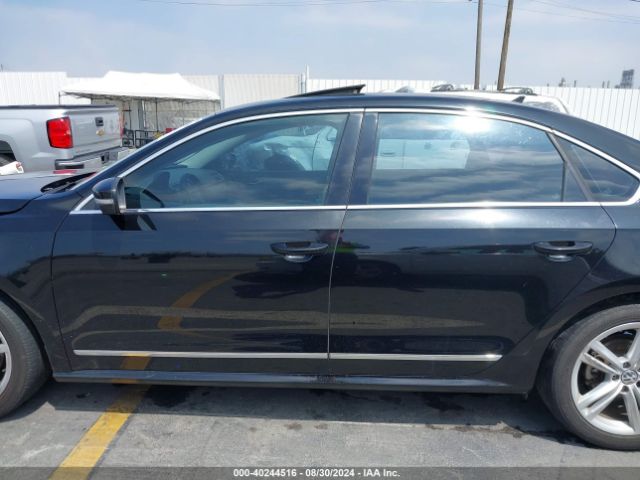 1VWBT7A31FC042537 Volkswagen Passat 1.8t Se