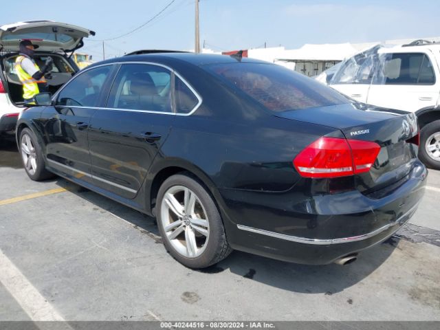 1VWBT7A31FC042537 Volkswagen Passat 1.8t Se