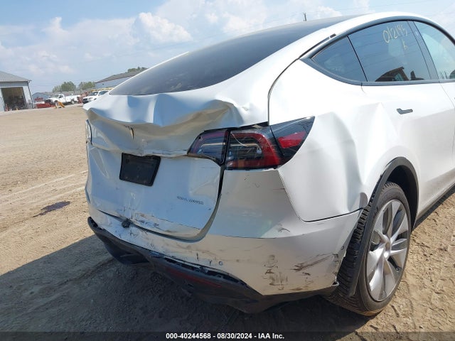 2022 TESLA MODEL Y 7SAYGDEE3NA012145 Photo 5