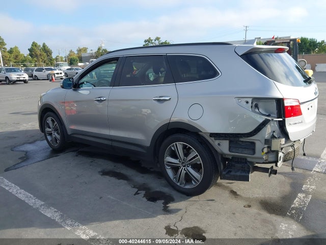 Продажа на аукционе авто 2015 Hyundai Santa Fe Limited, vin: KM8SR4HF4FU121111, номер лота: 40244615