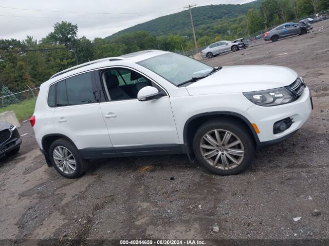 WVGBV7AX6GW604492 Volkswagen TIGUAN SE