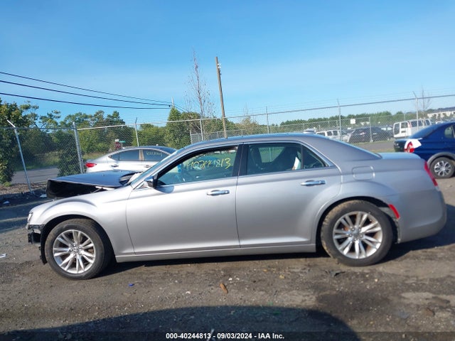 Chrysler 300C 2016 2C3CCAEG2GH243433 Image 14