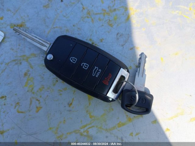 KNAFX4A84E5124233 KIA FORTE EX