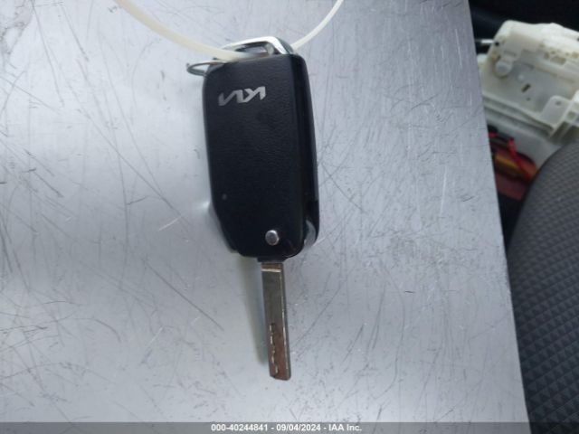 KNDJ23AU7N7158299 KIA SOUL LX