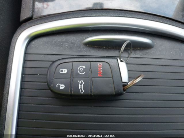 2C3CCAEG7KH704358 Chrysler 300 Limited