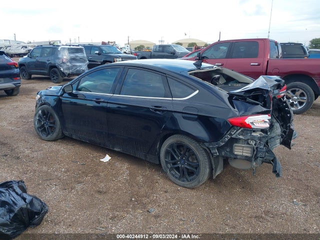 Ford FUSION SE 2019 3FA6P0HD7KR250213 Image 3