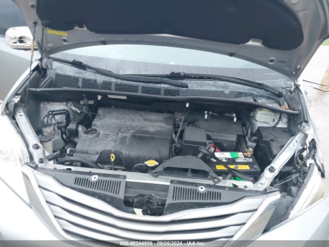 5TDYK3DC7FS601611 Toyota Sienna Xle 8 Passenger