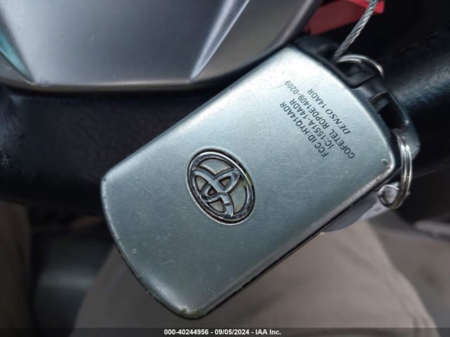 5TDYK3DC7FS601611 Toyota Sienna Xle 8 Passenger
