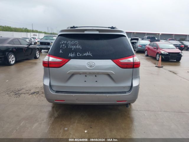 5TDYK3DC7FS601611 Toyota Sienna Xle 8 Passenger