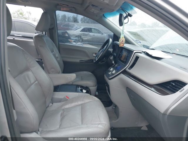 5TDYK3DC7FS601611 Toyota Sienna Xle 8 Passenger