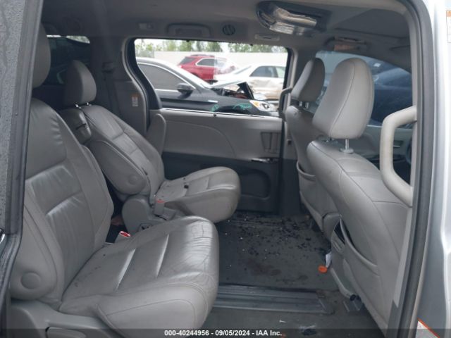 5TDYK3DC7FS601611 Toyota Sienna Xle 8 Passenger